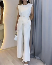 Load image into Gallery viewer, Round neck ensemble sleeveless with belt - * FREE SHIPPING *
